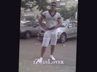 1ZeusLover