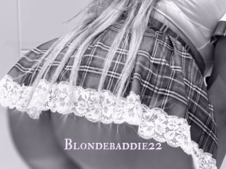 Blondebaddie22