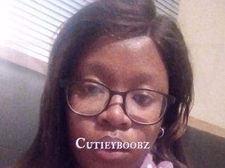 Cutieyboobz