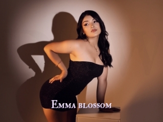 Emma_blossom