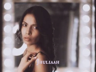 Jhuliaah