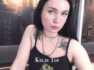 Kylie_Top