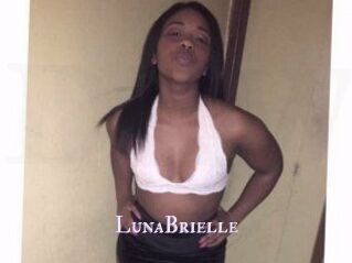 Luna_Brielle