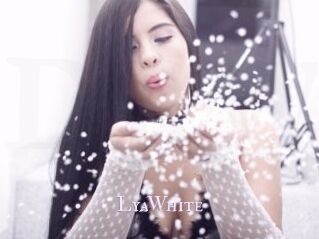 LyaWhite