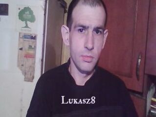 Lukasz8
