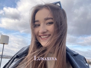 Lunaxeva