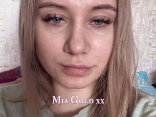 Mia_Gold_xx