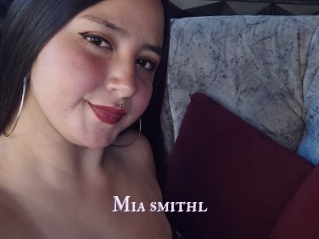 Mia_smithl