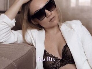 Ria_Ria