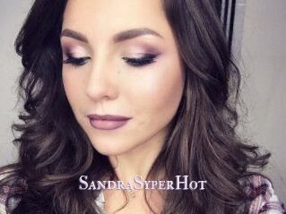 SandraSyperHot