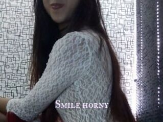 Smile_horny