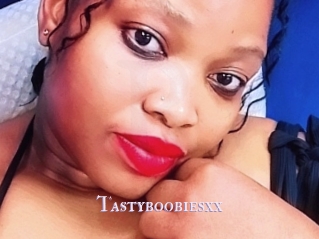 Tastyboobiesxx